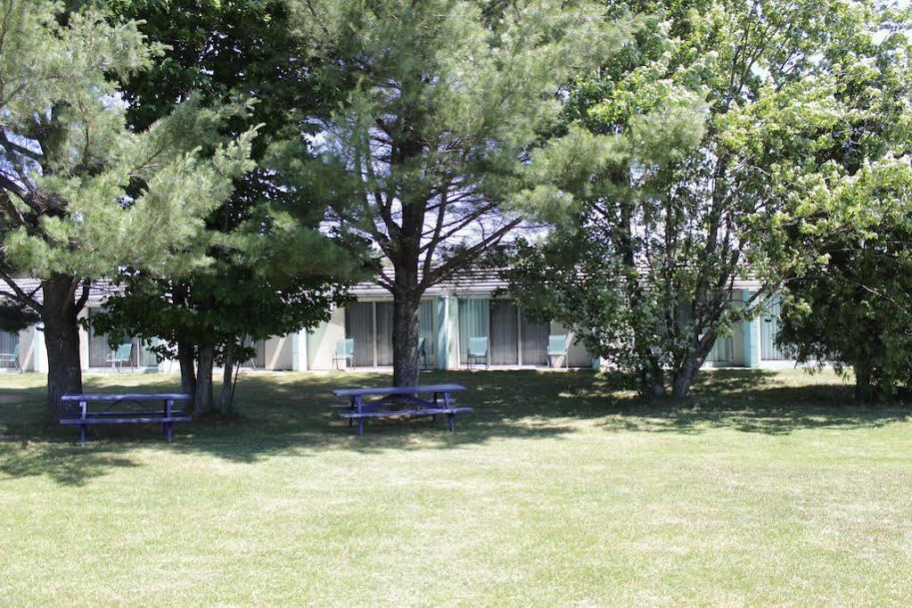 Ambassador Motel Sault Ste. Marie Exterior foto